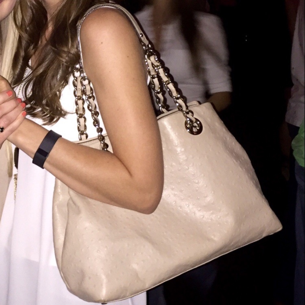 Kate Spade Pebbled Leather Purse